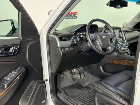 Used 2019 Chevrolet Tahoe LT w/ LT Signature Package image 23