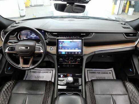 Used 2021 Jeep Grand Cherokee L Summit w/ Luxury Tech Group V AWD/4WD image 23