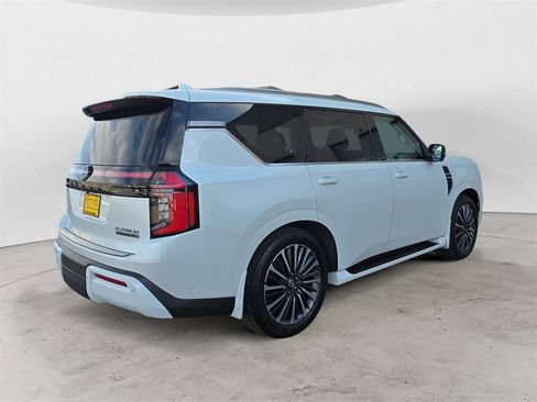 Used 2025 Nissan Armada Platinum Reserve image 5