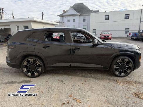 Used 2023 BMW XM image 10