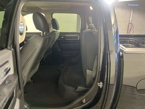 Certified 2022 RAM 1500 Classic SLT AWD/4WD image 24