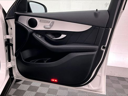 Used 2021 Mercedes-Benz GLC 300 image 25