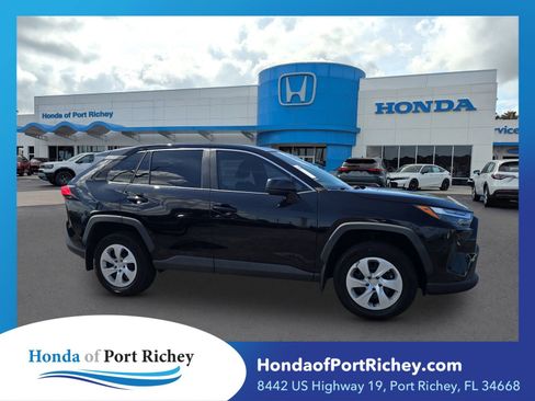 Used 2024 Toyota RAV4 LE FWD image 1