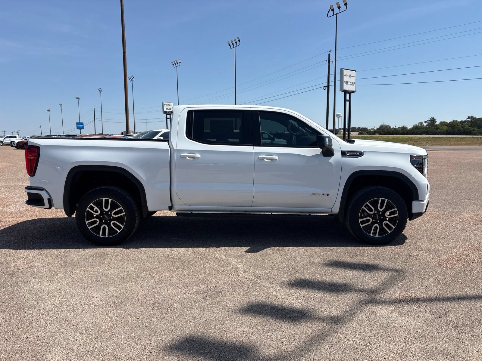 New 2026 GMC Sierra 1500 AT4 w/ AT4 Premium Package AWD/4WD image 7