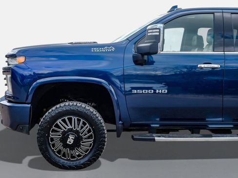 Used 2021 Chevrolet Silverado 3500 High Country image 11