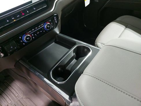 New 2026 GMC Sierra 2500 SLT w/ SLT Premium Package image 25