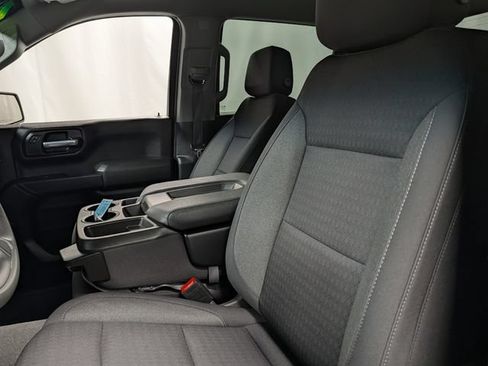 Certified 2023 Chevrolet Silverado 1500 Custom Trail Boss w/ LPO, Dark Essentials Package AWD/4WD image 11