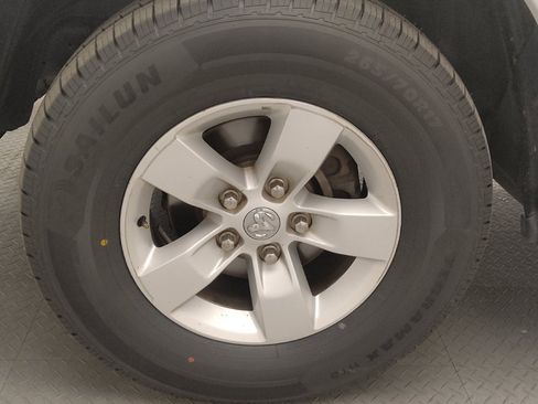 Used 2021 RAM 1500 Classic SLT image 31