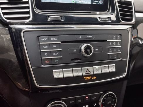 Used 2017 Mercedes-Benz GLS 450 4MATIC image 27