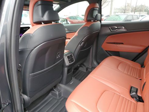 Certified 2023 Kia Sportage SX Prestige image 10