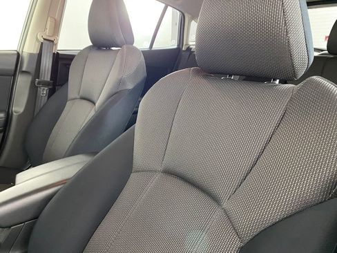 Used 2021 Subaru Crosstrek 2.0i image 10