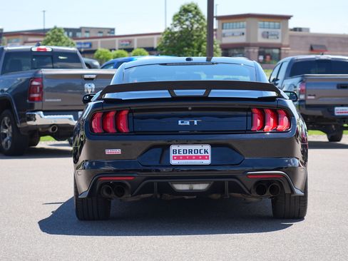 Used 2018 Ford Mustang GT Premium w/ GT Performance Package RWD image 4