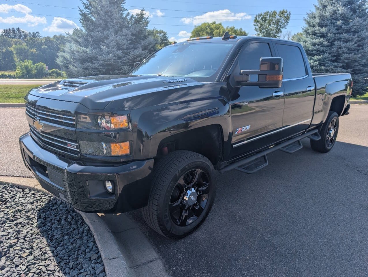 Used 2019 Chevrolet Silverado 2500 LTZ w/ Duramax Plus Package AWD/4WD image 5