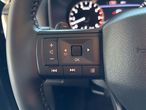 Certified 2026 Nissan Rogue SV AWD/4WD image 26