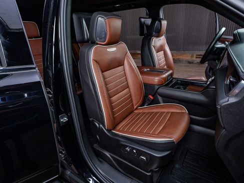 Used 2024 GMC Yukon Denali Ultimate image 32