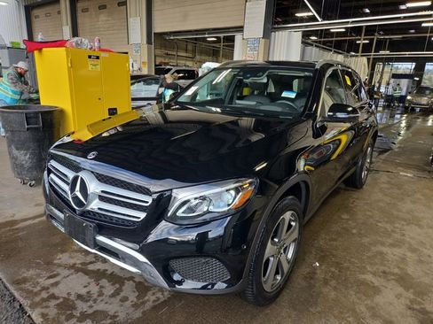 Used 2018 Mercedes-Benz GLC 300 4MATIC image 1