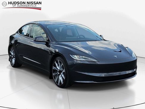 Used 2025 Tesla Model 3 Long Range AWD/4WD image 1