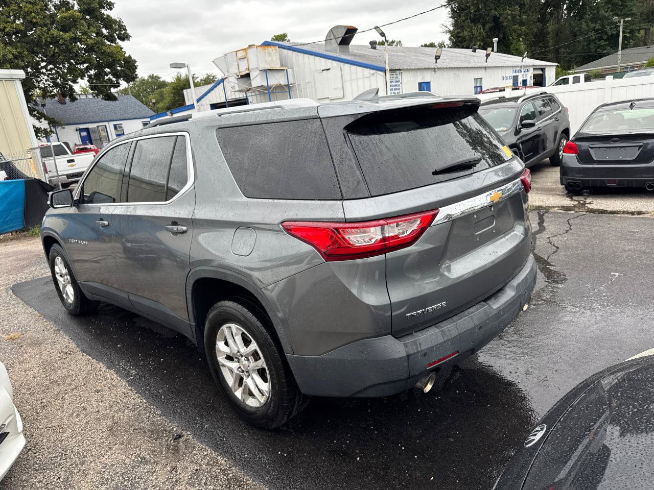 Used 2018 Chevrolet Traverse LT FWD image 5