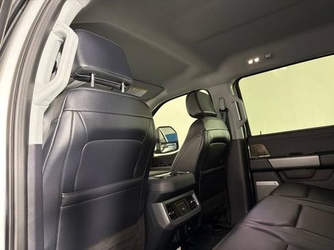 Used 2024 Ford F250 Lariat w/ Sport Appearance Package AWD/4WD image 14
