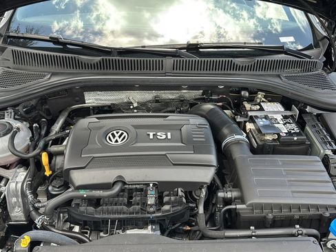 Used 2025 Volkswagen Jetta GLI Autobahn FWD image 22
