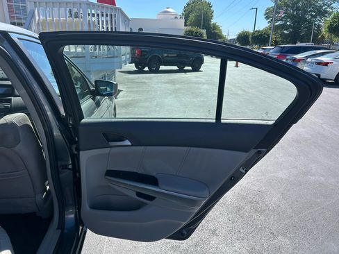 Used 2010 Honda Accord EX-L image 21