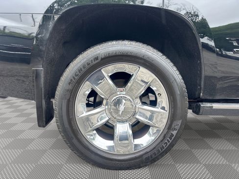 Used 2015 Chevrolet Tahoe LTZ AWD/4WD image 30