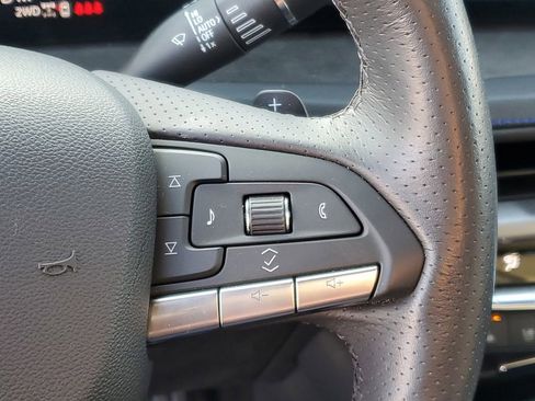 Used 2024 Cadillac XT4 Sport image 16