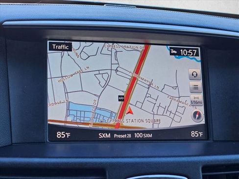 Used 2019 INFINITI Q70 Luxe image 12