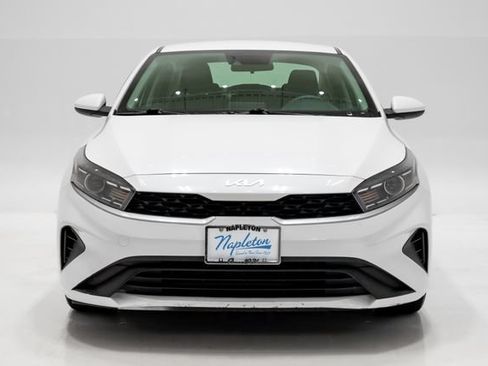 Used 2024 Kia Forte LXS FWD image 4