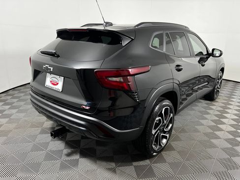 Used 2024 Chevrolet Trax RS w/ Driver Confidence Package FWD image 5