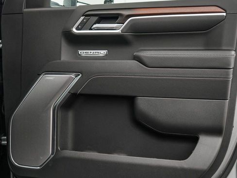 New 2026 GMC Sierra 1500 Denali AWD/4WD image 8