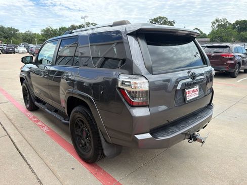 Used 2022 Toyota 4Runner SR5 Premium w/ Moonroof Package RWD image 8