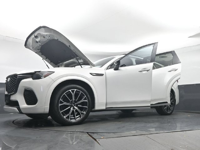 Certified 2025 MAZDA CX-70 3.3 Turbo S w/ Premium Package AWD/4WD image 42