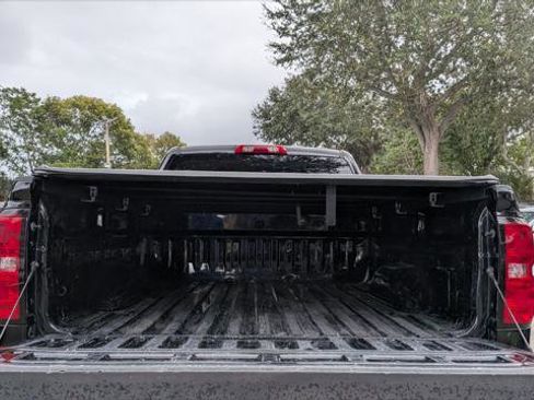 Used 2018 Chevrolet Silverado 1500 LT image 18