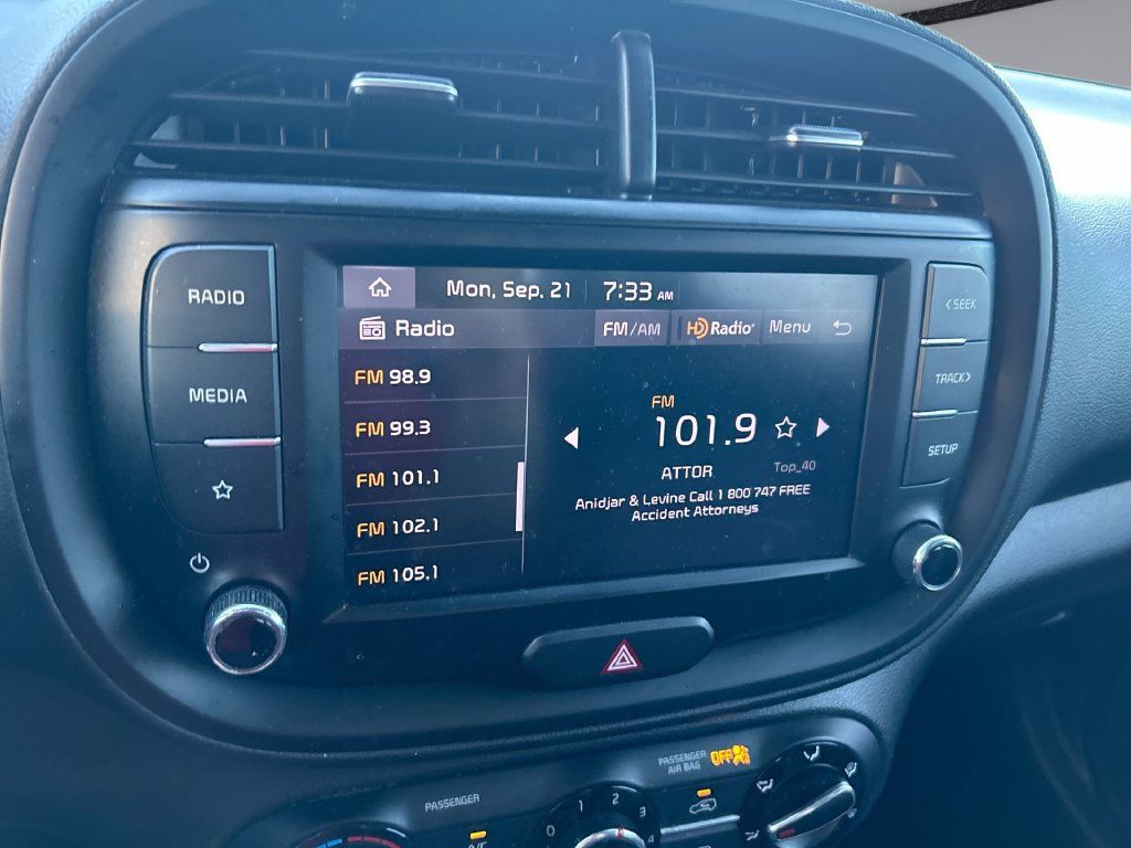 Used 2022 Kia Soul LX FWD image 20