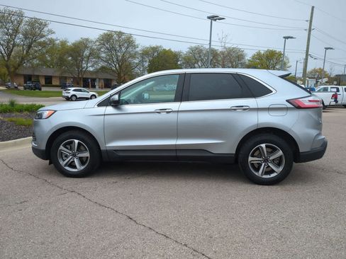 Used 2023 Ford Edge SEL w/ Convenience Package AWD/4WD image 5