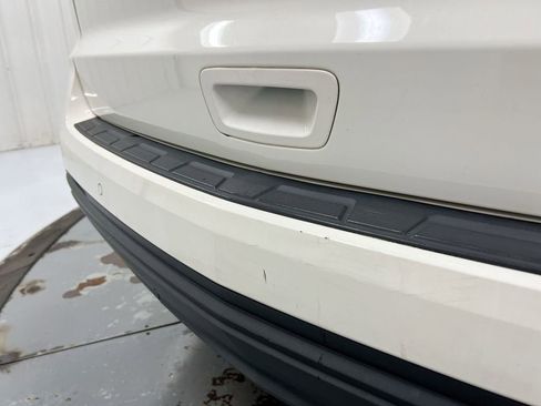 Used 2015 Chevrolet Traverse LT FWD image 27