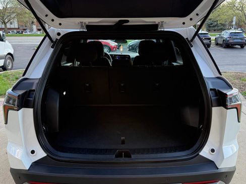 Used 2026 Chevrolet Equinox LT image 21