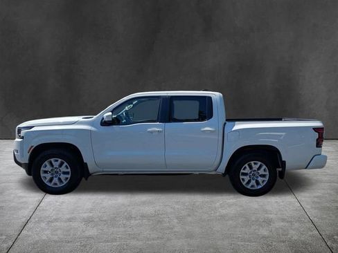 Used 2024 Nissan Frontier SV w/ SV Convenience Package RWD image 7
