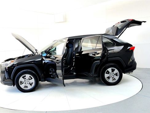 Certified 2023 Toyota RAV4 XLE image 10