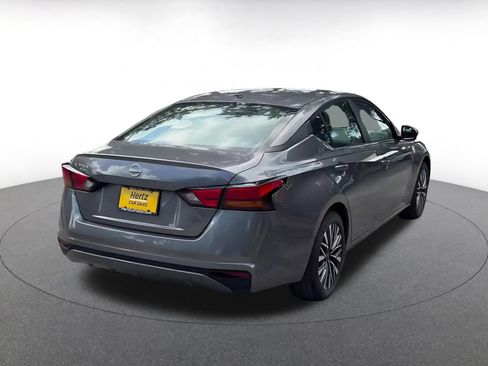 Used 2026 Nissan Altima 2.5 SV FWD image 13