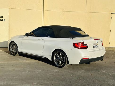 Used 2016 BMW M235i Convertible image 5