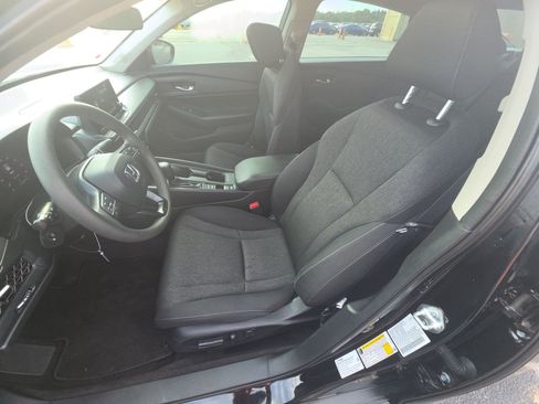 Used 2024 Honda Accord EX image 7