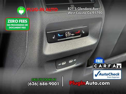 Used 2026 Volkswagen Tiguan SEL R-Line AWD/4WD image 12