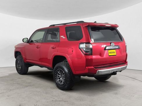 Used 2019 Toyota 4Runner TRD Off-Road AWD/4WD image 3