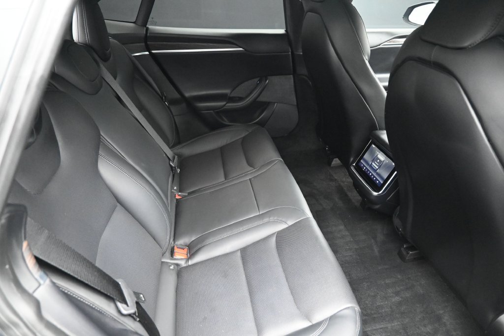 Used 2022 Tesla Model S AWD/4WD image 25