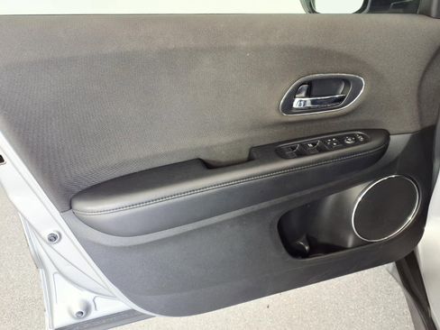 Used 2019 Honda HR-V EX image 15