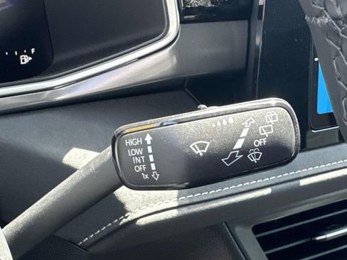 New 2026 Volkswagen Taos SE FWD image 20