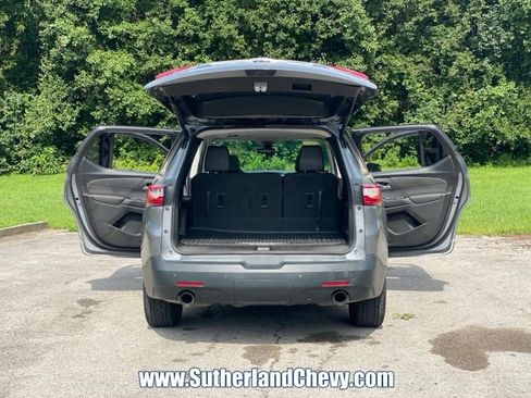 Used 2020 Chevrolet Traverse LT w/ LT Premium Package FWD image 47