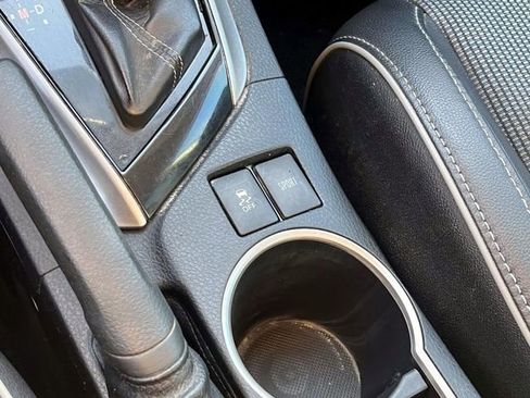 Used 2014 Toyota Corolla S image 26